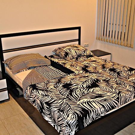 Private Apartment In Green Life Beach Resort 소조폴 객실 사진