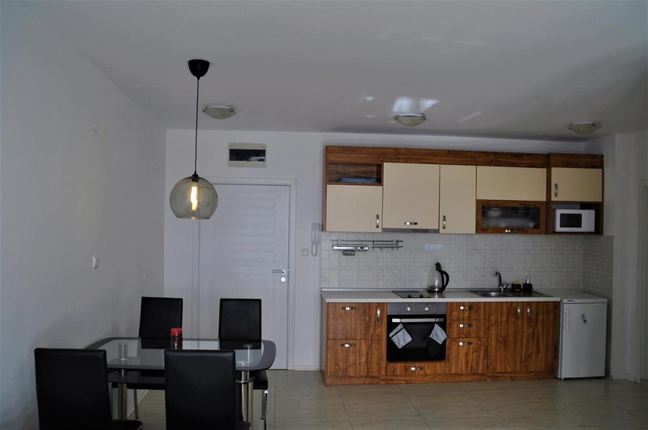 Private Apartment In Green Life Beach Resort 소조폴 외부 사진