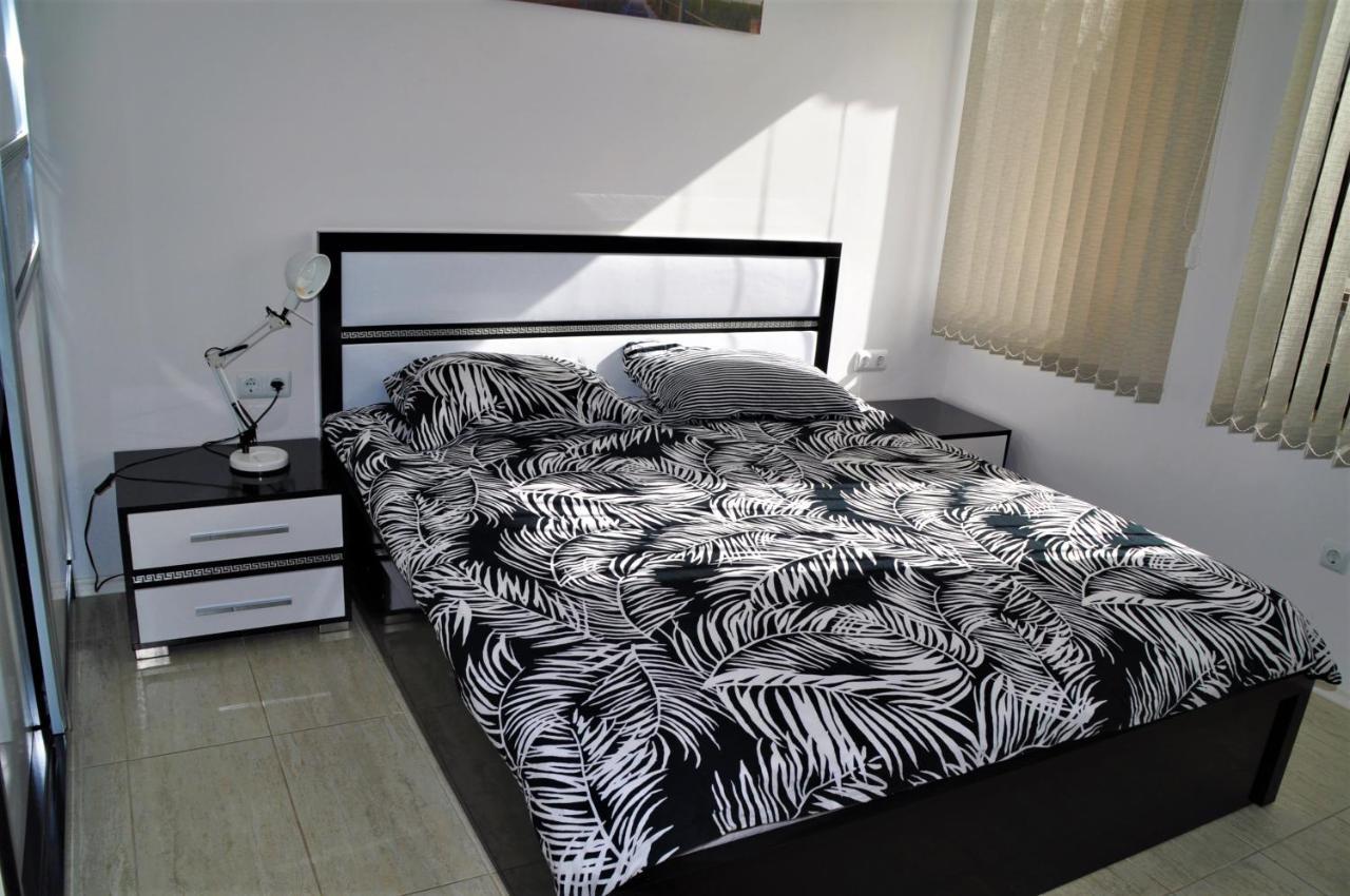 Private Apartment In Green Life Beach Resort 소조폴 외부 사진