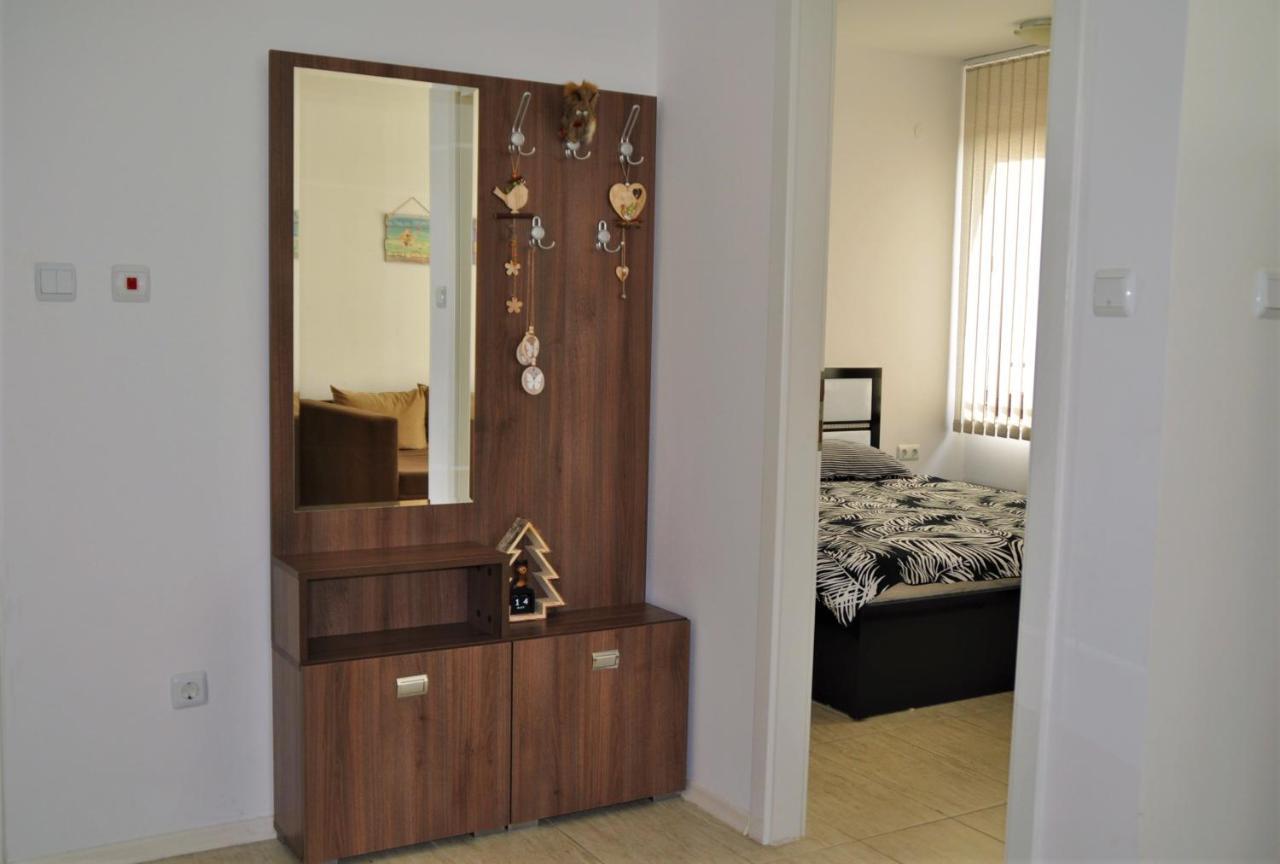 Private Apartment In Green Life Beach Resort 소조폴 외부 사진