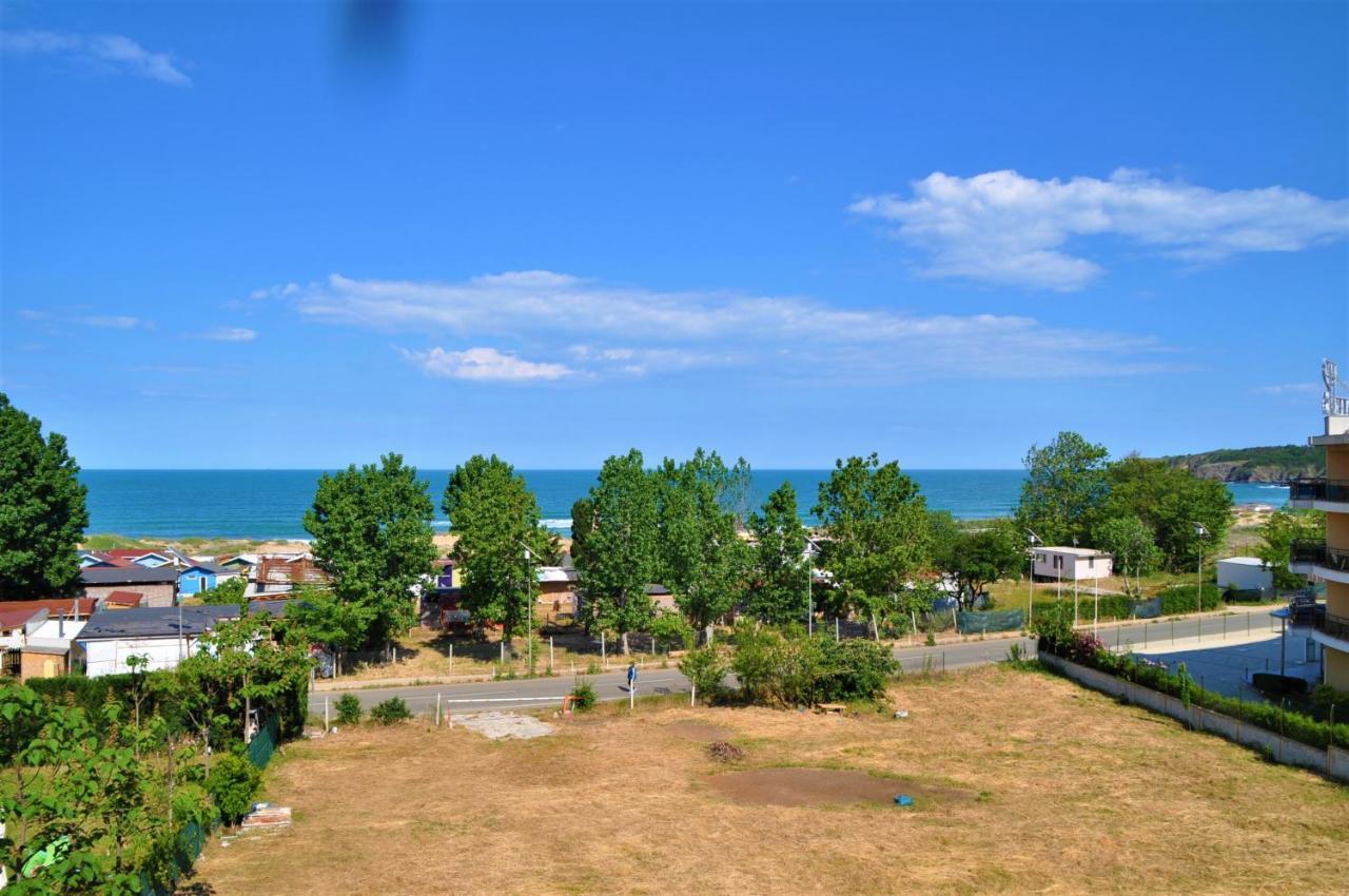 Private Apartment In Green Life Beach Resort 소조폴 외부 사진
