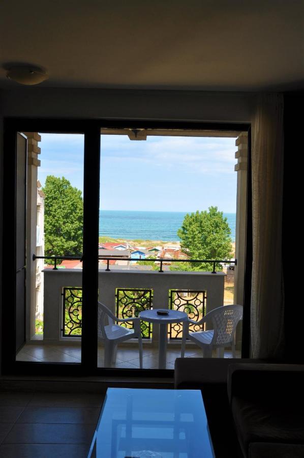 Private Apartment In Green Life Beach Resort 소조폴 외부 사진