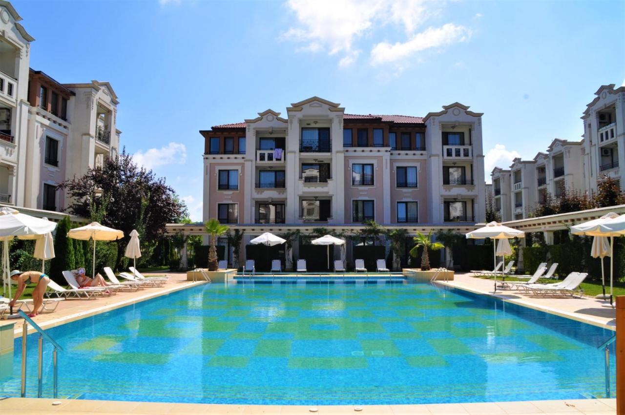 Private Apartment In Green Life Beach Resort 소조폴 외부 사진