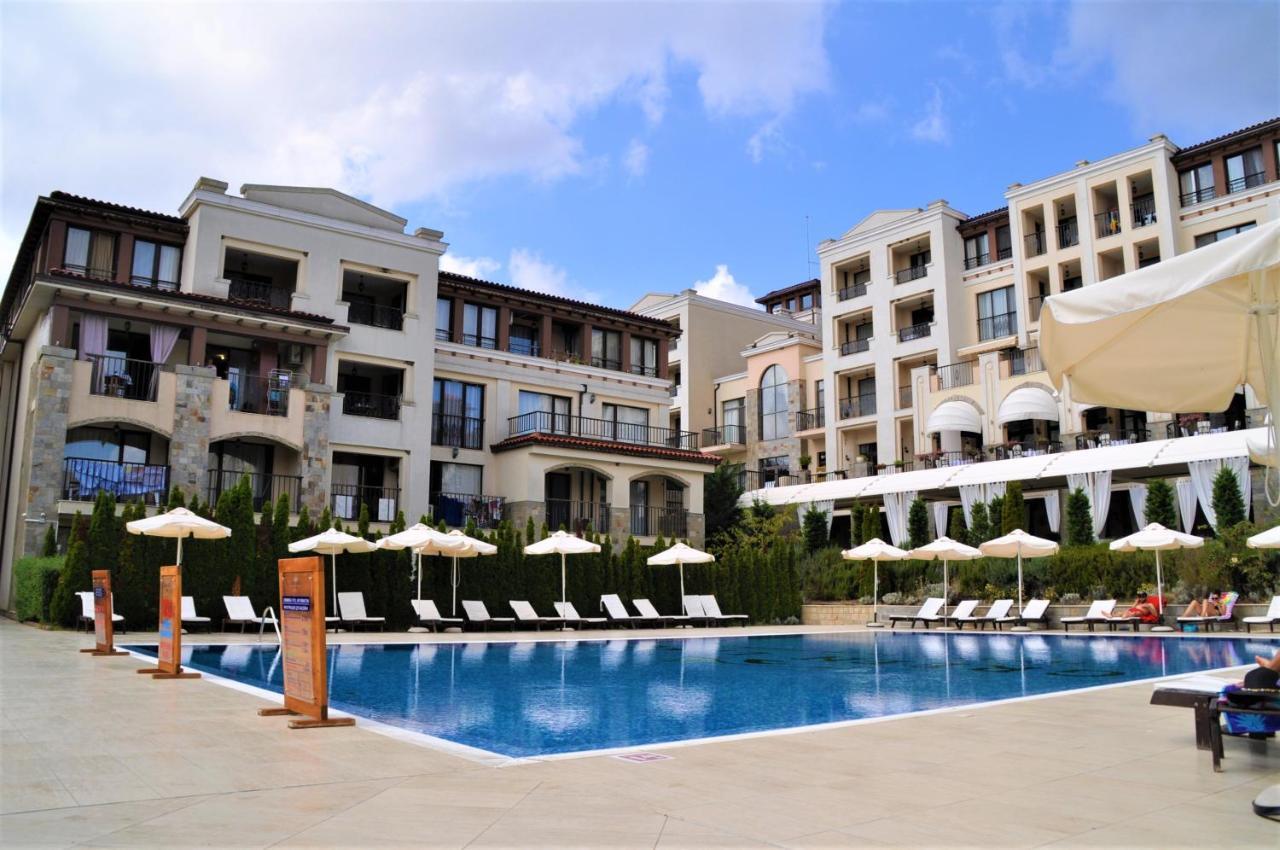 Private Apartment In Green Life Beach Resort 소조폴 외부 사진